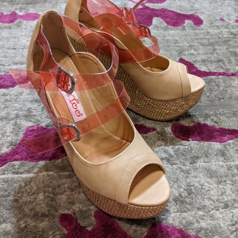 2 Lips Too Peeptoe Wedges Size 6